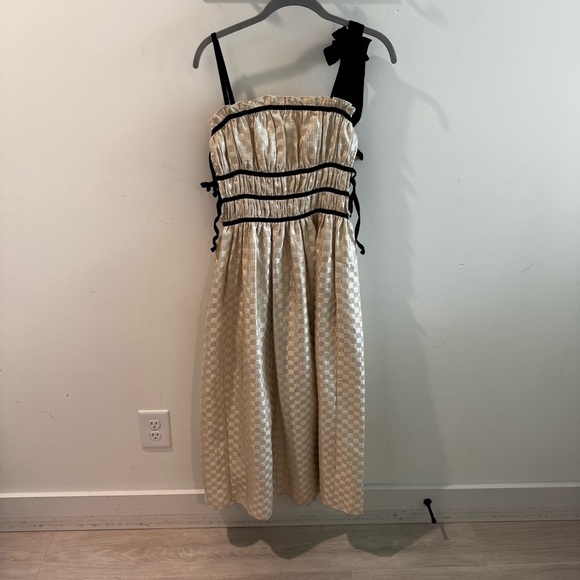 NWT Sofie the Label Claire Dress‎ Gold Jacquard Velvet Straps Size Small - Picture 10 of 15
